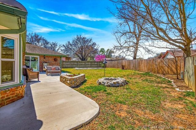 1811 Putnam, Bartlesville, OK 74006