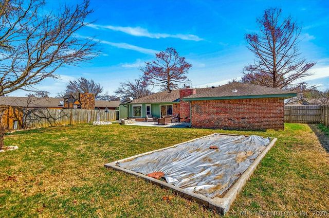 1811 Putnam, Bartlesville, OK 74006