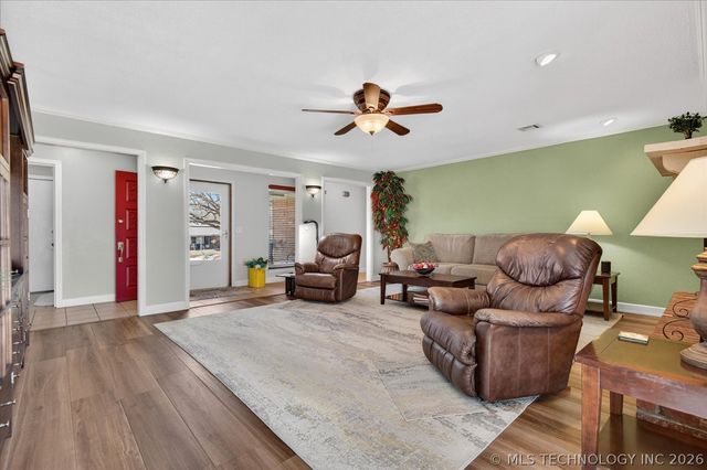 1811 Putnam, Bartlesville, OK 74006