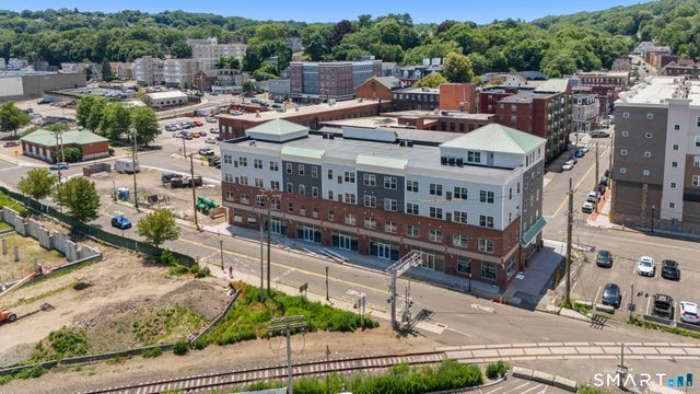 113 Canal Street West 301, Shelton, CT 06484