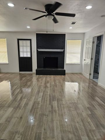 2908 Legend Road, Arlington, TX 76014