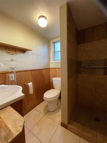 400 Mable Street B, Conroe, TX 77301