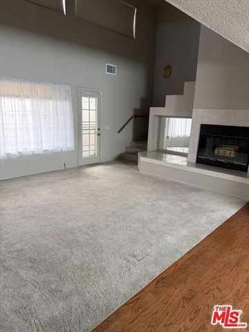 19196 Pine Way, Apple Valley, CA 92308