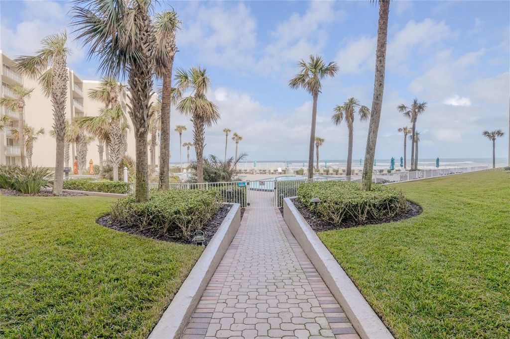 Image 23 of property listing at 2401 S ATLANTIC AVENUE A604, New Smyrna Beach, FL 32169