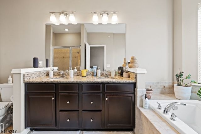 75 Wesmont Dr, Wood-ridge Boro, NJ 07075