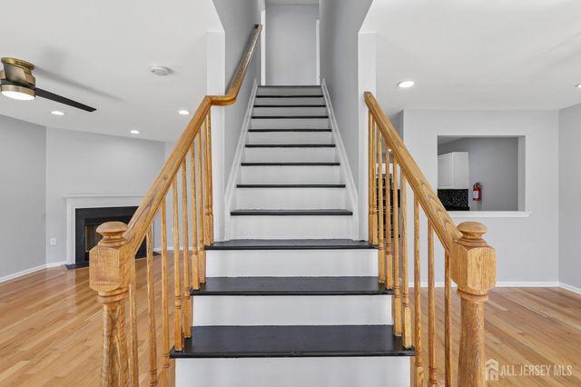 64 Chariot Court, Piscataway, NJ 08854
