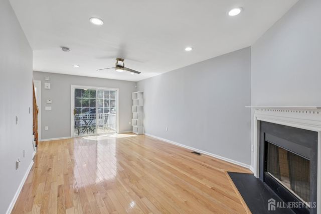 64 Chariot Court, Piscataway, NJ 08854