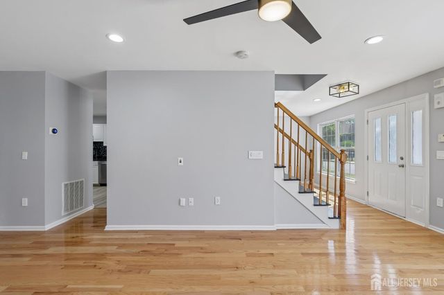 64 Chariot Court, Piscataway, NJ 08854