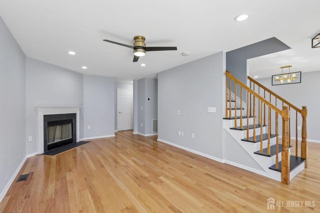 64 Chariot Court, Piscataway, NJ 08854