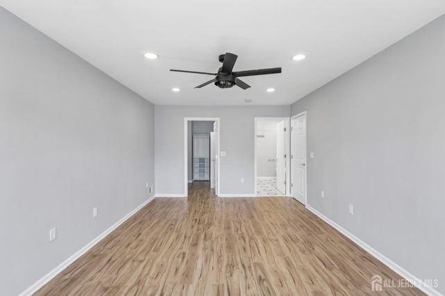 64 Chariot Court, Piscataway, NJ 08854