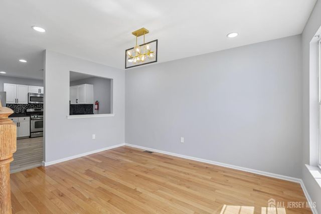 64 Chariot Court, Piscataway, NJ 08854
