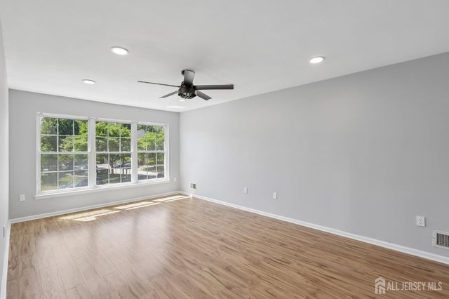 64 Chariot Court, Piscataway, NJ 08854