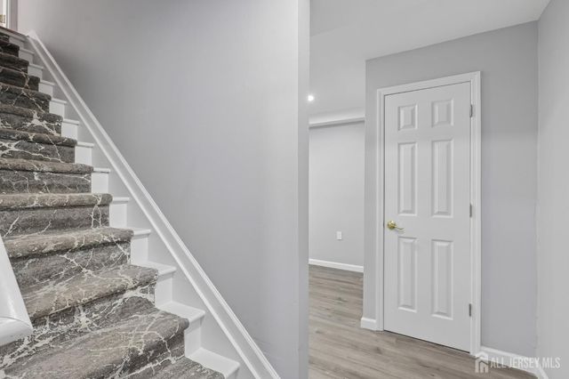 64 Chariot Court, Piscataway, NJ 08854