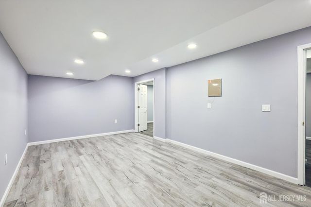 64 Chariot Court, Piscataway, NJ 08854