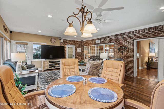 512 Susannah Drive, Brandon, MS 39047