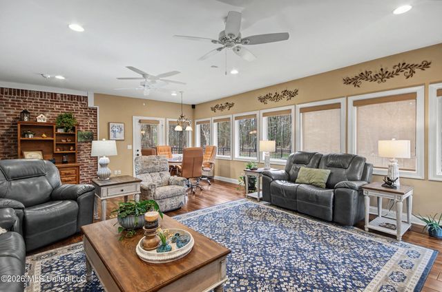 512 Susannah Drive, Brandon, MS 39047