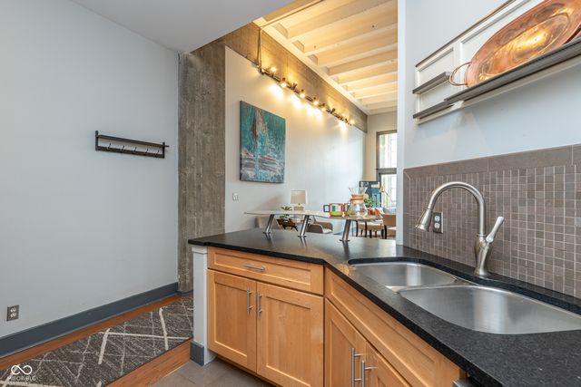 611 N Park Avenue 109, Indianapolis, IN 46204