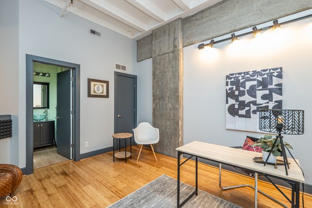 611 N Park Avenue 109, Indianapolis, IN 46204