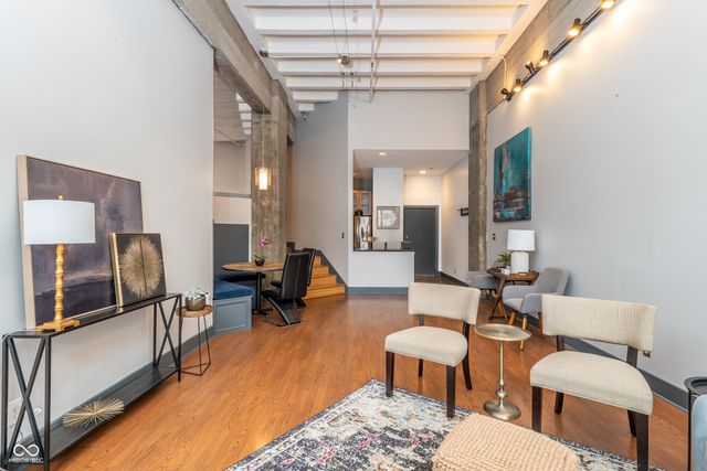 611 N Park Avenue 109, Indianapolis, IN 46204