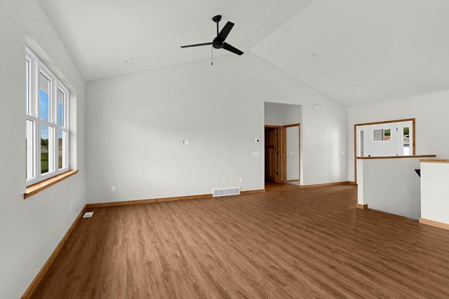 21594 Somerset Down LANE, Galesville, WI 54630