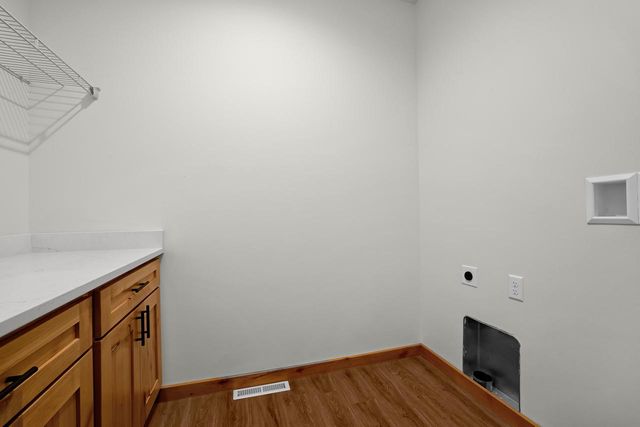 21594 Somerset Down LANE, Galesville, WI 54630