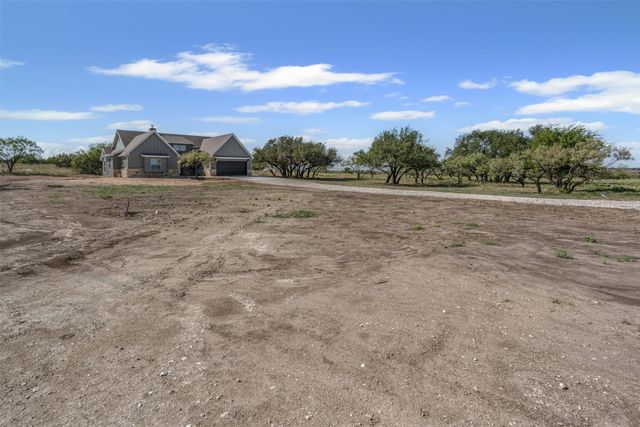 160 Gilmore Court, Lipan, TX 76462