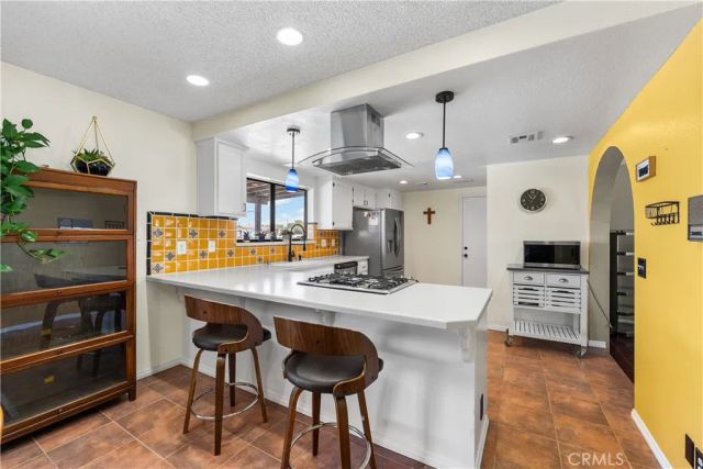 5055 W Avenue K12, Lancaster, CA 93536