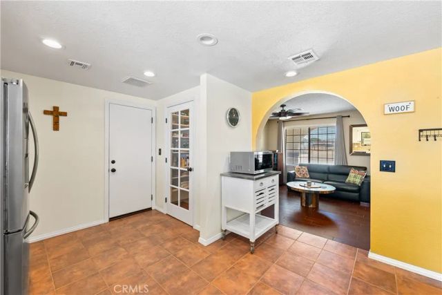 5055 W Avenue K12, Lancaster, CA 93536