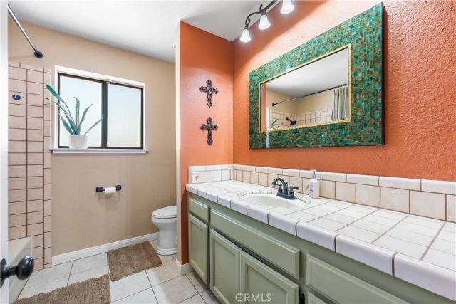 5055 W Avenue K12, Lancaster, CA 93536