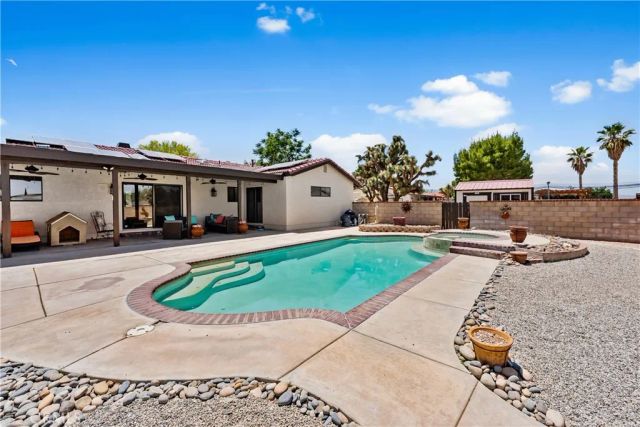 5055 W Avenue K12, Lancaster, CA 93536