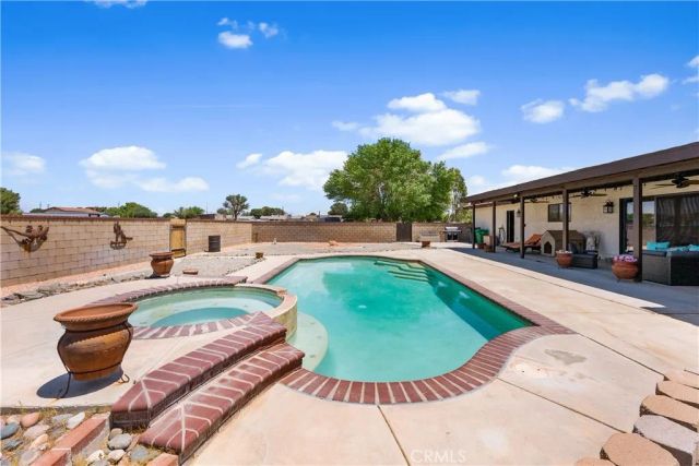 5055 W Avenue K12, Lancaster, CA 93536