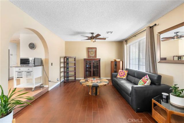 5055 W Avenue K12, Lancaster, CA 93536