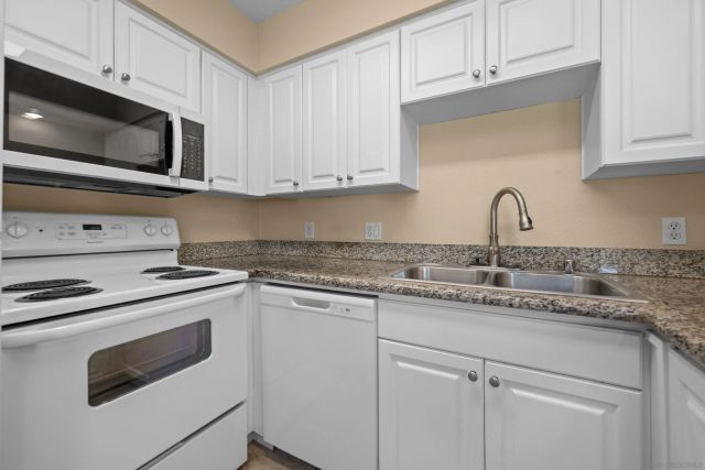 6911 Alvarado Rd 20, San Diego, CA 92120