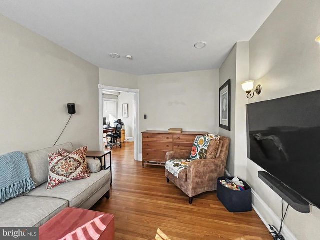 1039 REES AVE, Bryn Mawr, PA 19010