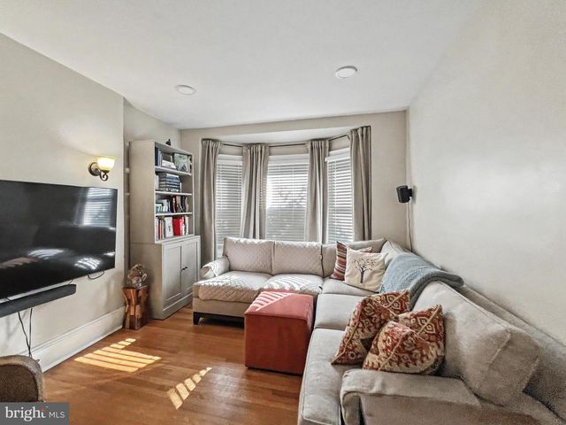 1039 REES AVE, Bryn Mawr, PA 19010