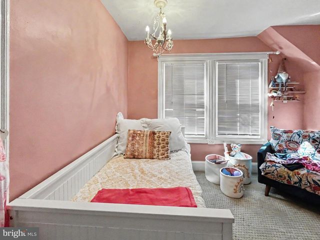 1039 REES AVE, Bryn Mawr, PA 19010