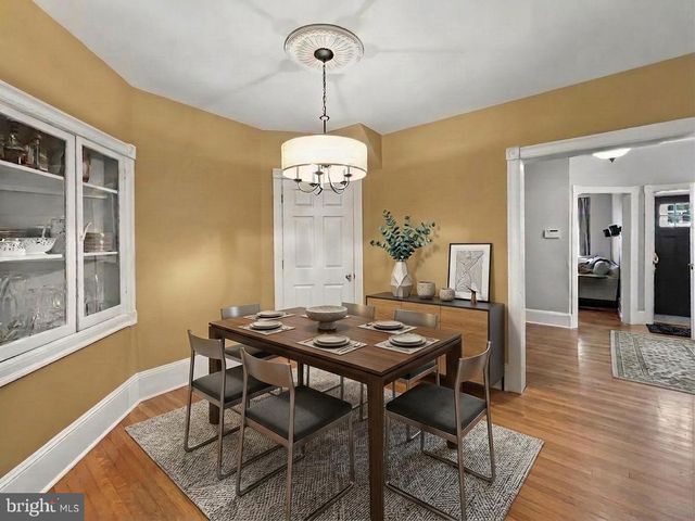 1039 REES AVE, Bryn Mawr, PA 19010