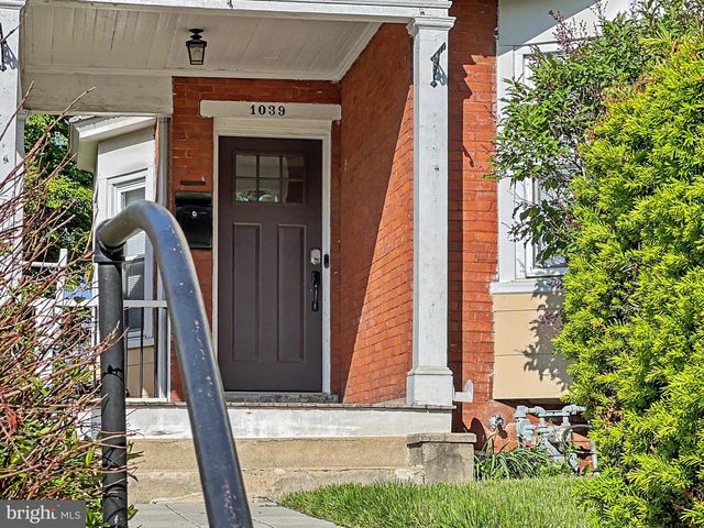 1039 REES AVE, Bryn Mawr, PA 19010