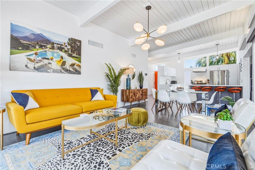 Image 13 of property listing at 302 E Racquet Club Drive, Palm Springs, CA 92262