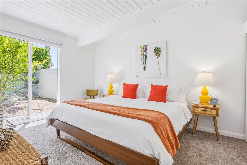 Image 25 of property listing at 302 E Racquet Club Drive, Palm Springs, CA 92262