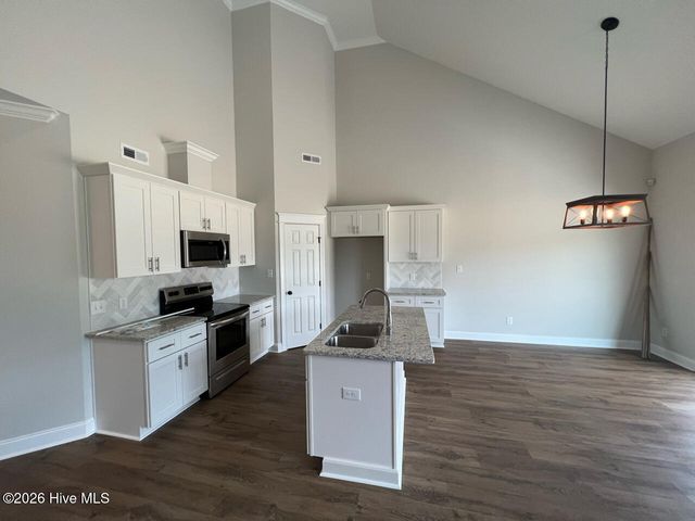 1921 Kimball Drive, Greenville, NC 27834