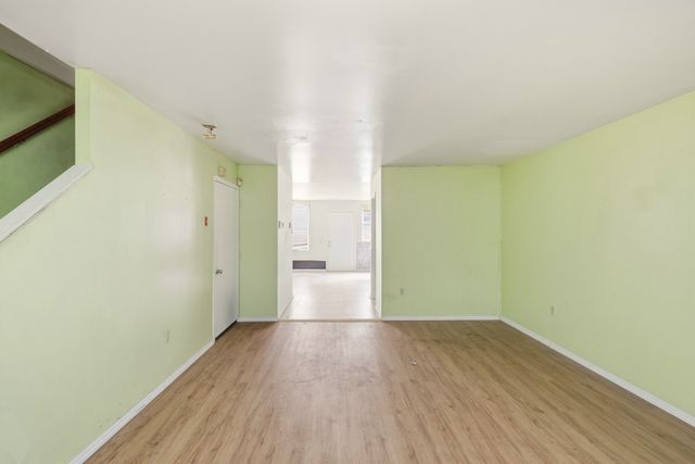 320 SNEDIKER Avenue, New York City, NY 11207