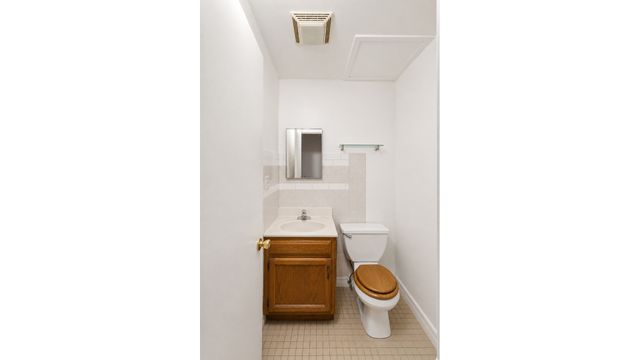 320 SNEDIKER Avenue, New York City, NY 11207