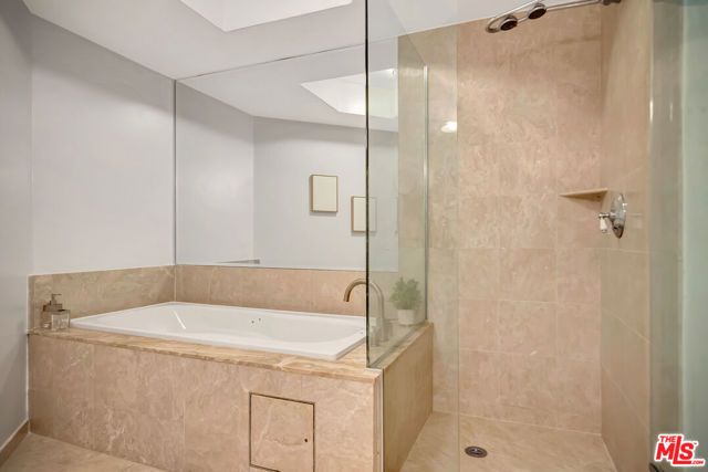 12222 Wilshire Boulevard 411, Los Angeles, CA 90025