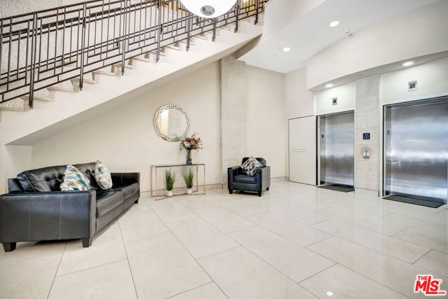 12222 Wilshire Boulevard 411, Los Angeles, CA 90025