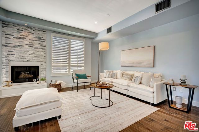 12222 Wilshire Boulevard 411, Los Angeles, CA 90025