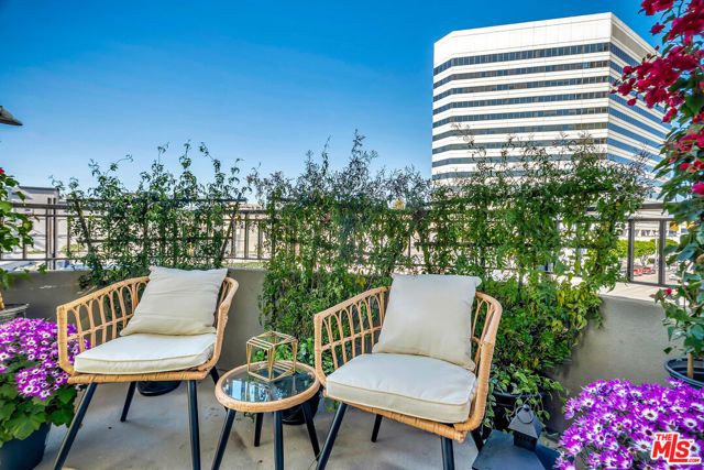 12222 Wilshire Boulevard 411, Los Angeles, CA 90025