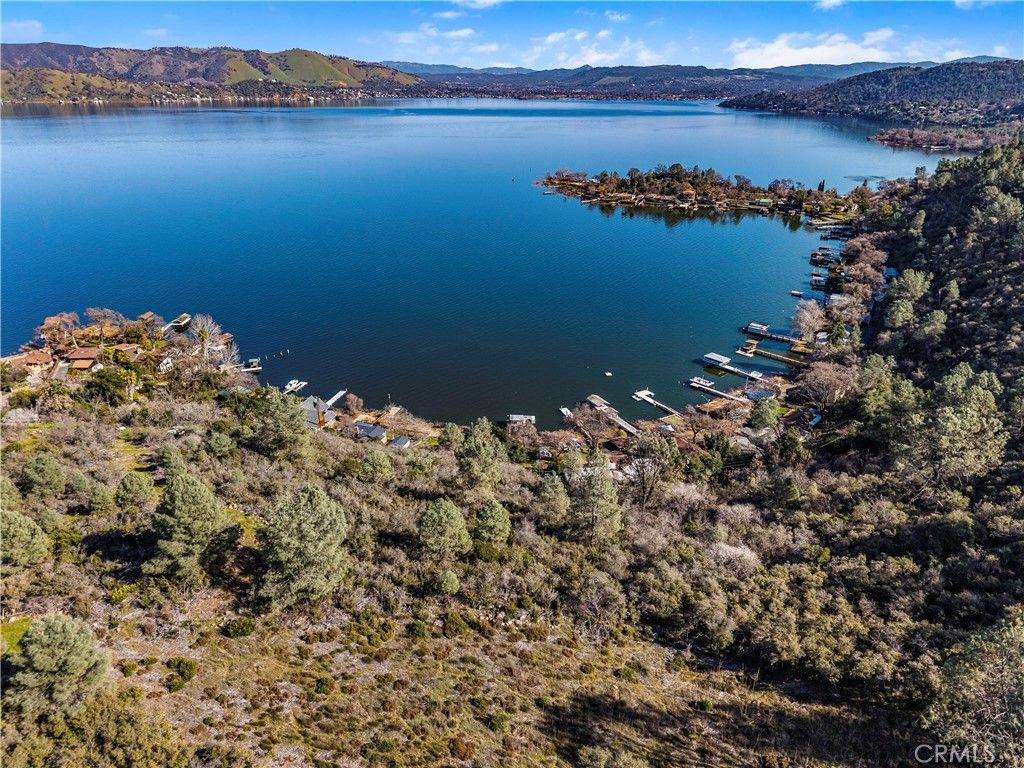 Image 17 of property listing at 11390 Point Lakeview, Kelseyville, CA 95451
