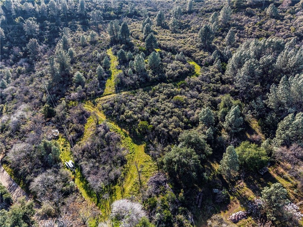 Image 27 of property listing at 11390 Point Lakeview, Kelseyville, CA 95451