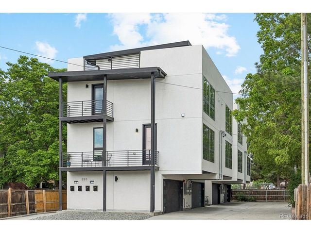 550 S Forest St 2-202, Denver, CO 80246